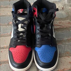 Nike Air Jordan women’s Air Force 1              Size 7.5